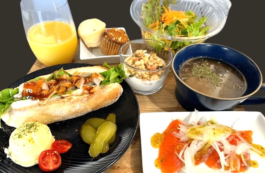 朝食